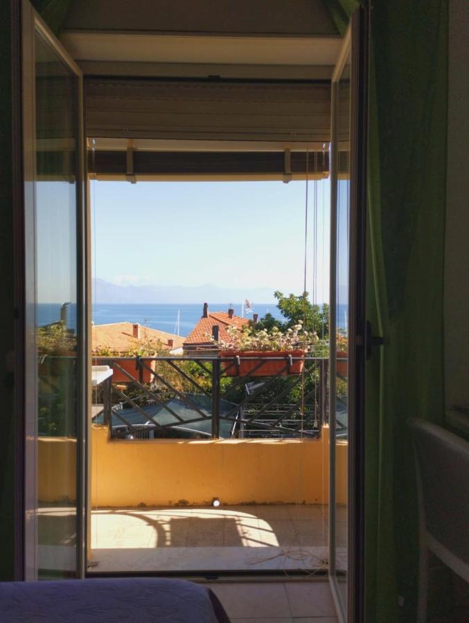 By The Sea In Scario Appartement Buitenkant foto